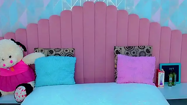 ariadnna princes online show from May 2026 11:58:02 AM
