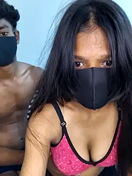 Snapshot of Swt_Couple chatting on May 2026 05:08:02 PM Swt Couple online show from May 2026 05:08:02 PM