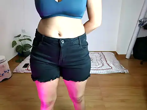 Itszriya online show from May 2026 03:29:01 PM