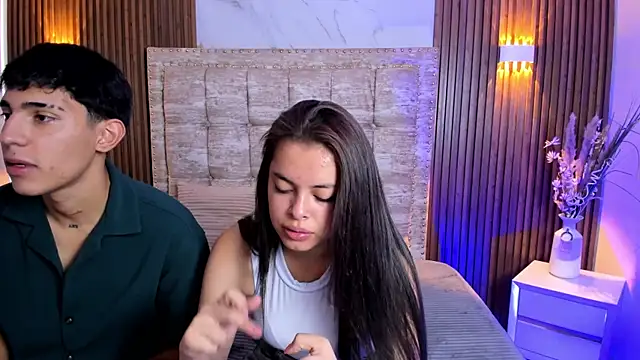 Ambar a Camilo online show from July 2026 12:09:01 PM