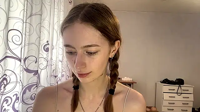 BrianneFarabee online show from June 2026 11:16:01 AM