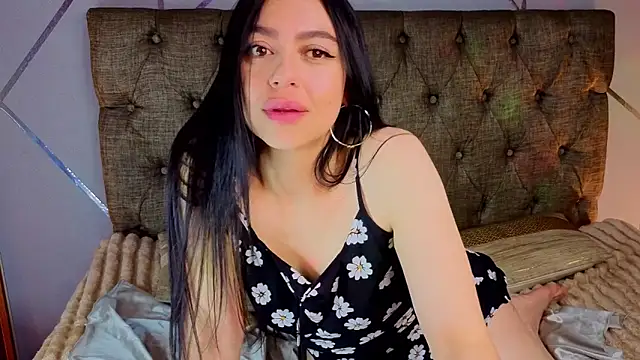 liisa thompson  online show from June 2026 02:05:02 PM
