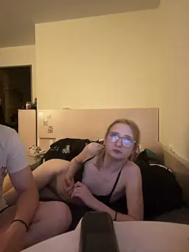 LauraundSteve  online show from July 2026 08:37:01 PM