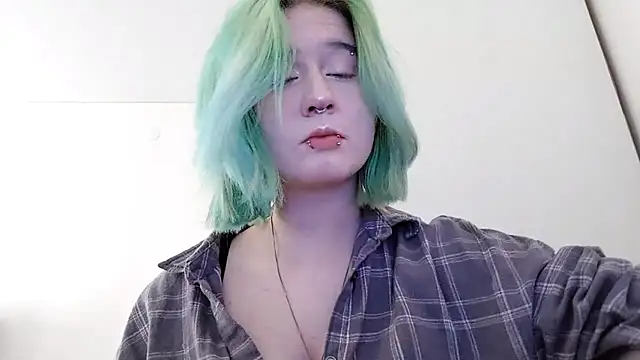 HunXena online show from May 2026 04:02:02 PM