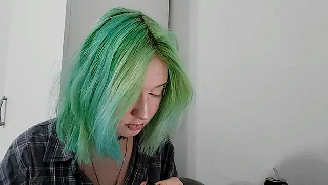 HunXena online show from May 2026 05:29:01 PM