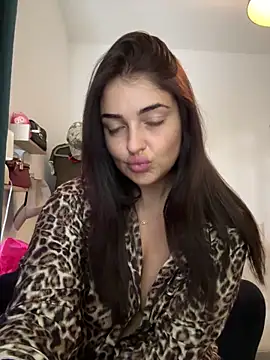 Spicy Scarlett 26 online show from June 2026 01:23:01 PM