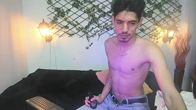 iamfabri online show from May 2026 04:51:01 AM