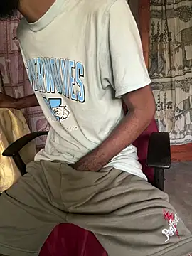 Snapshot of Inuchethi chatting on January 2025 11:21:02 AM Inuchethi online show from January 2025 11:21:02 AM