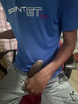 Snapshot of Inuchethi chatting on January 2025 11:23:02 AM Inuchethi online show from January 2025 11:23:02 AM