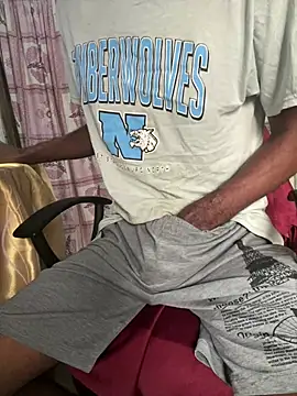 Snapshot of Inuchethi chatting on March 2025 01:27:02 AM Inuchethi online show from March 2025 01:27:02 AM