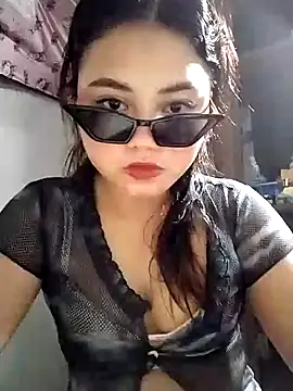 lie louron online show from May 2026 03:28:01 PM