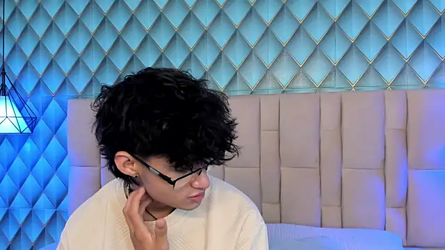 Snapshot of Sofia-Ethan chatting on July 2026 02:21:02 PM Sofia-Ethan online show from July 2026 02:21:02 PM