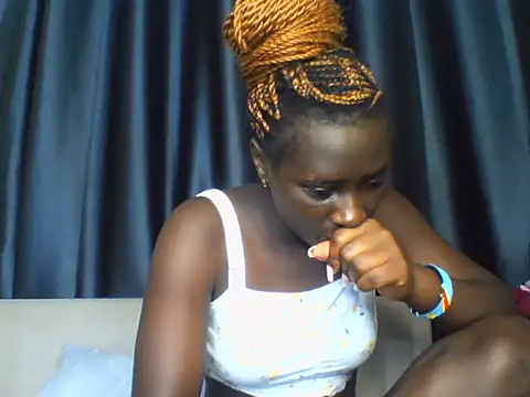 Snapshot of Sexxy_Melany_ chatting on July 2026 05:52:01 PM Sexxy Melany online show from July 2026 05:52:01 PM