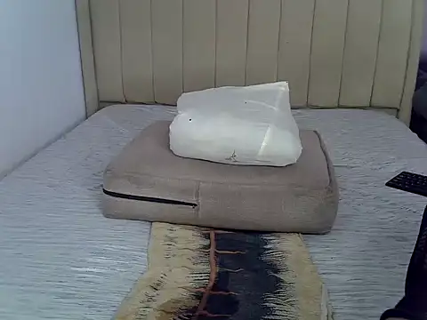 Snapshot of Snow_icee chatting on June 2026 08:17:02 AM Snow icee online show from June 2026 08:17:02 AM