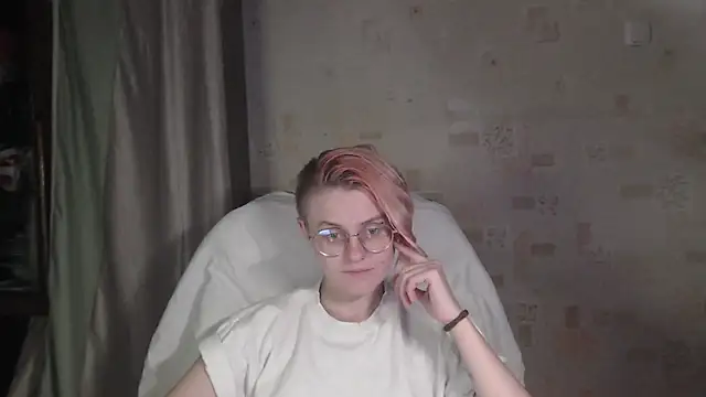 Snapshot of __Freya___ chatting on July 2026 02:44:01 PM Freya online show from July 2026 02:44:01 PM