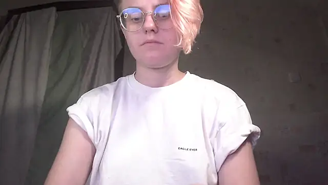 Snapshot of __Freya___ chatting on July 2026 05:41:01 PM Freya online show from July 2026 05:41:01 PM