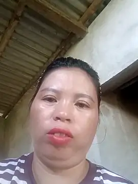 -Yeyi- online show from May 2026 12:18:01 AM