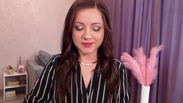 Snapshot of SusanMorandi chatting on July 2026 09:13:01 AM SusanMorandi online show from July 2026 09:13:01 AM