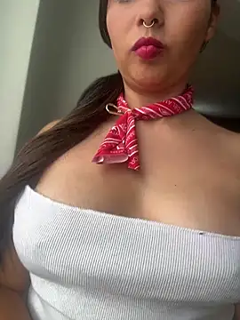 Catalina kiss online show from May 2026 09:13:01 PM