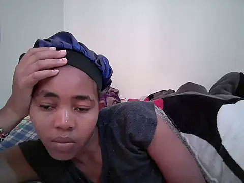 Snapshot of MidnightNala chatting on July 2026 10:25:01 AM MidnightNala online show from July 2026 10:25:01 AM