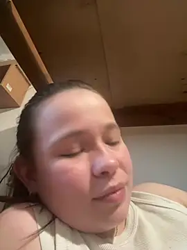 RiaLowelyt online show from May 2026 04:13:02 PM