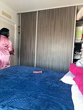 CharlotteFoxx3 online show from May 2026 07:11:01 PM