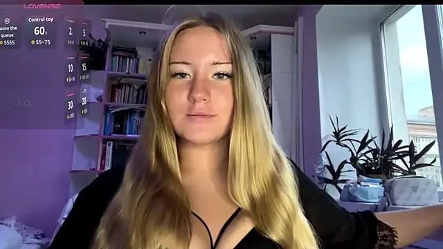 Lisi Kiss  online show from July 2026 05:06:02 PM