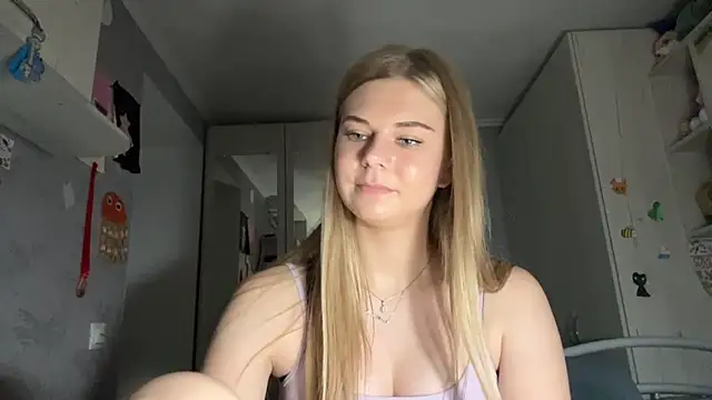 Snapshot of HoneysPiee chatting on July 2026 09:22:01 PM HoneysPiee online show from July 2026 09:22:01 PM