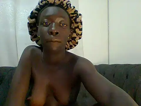 Snapshot of SexyTash25 chatting on June 2026 01:18:02 AM SexyTash25 online show from June 2026 01:18:02 AM