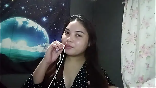 RosariaSuglia online show from June 2026 04:40:01 PM