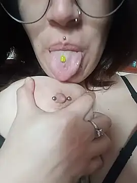 Karengenesisx online show from August 2026 09:28:01 PM