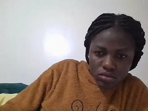 Hot Berry18 online show from June 2026 07:38:02 PM