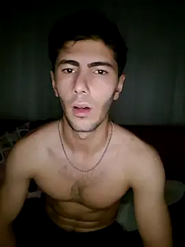 Snapshot of estetikmen2 chatting on July 2026 01:21:02 AM estetikmen2 online show from July 2026 01:21:02 AM