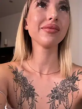 Snapshot of TeaseBabeXXX chatting on June 2026 10:29:01 PM TeaseBabeXXX online show from June 2026 10:29:01 PM