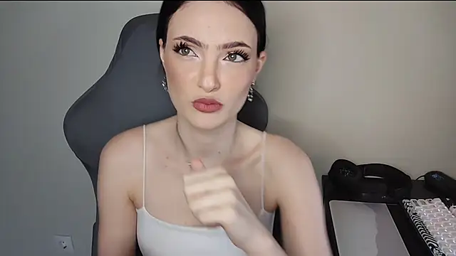 PotatoesHoney online show from May 2026 03:09:01 PM