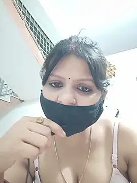 Snapshot of ZOYA-STRIP chatting on June 2026 05:23:01 PM ZOYA-STRIP online show from June 2026 05:23:01 PM