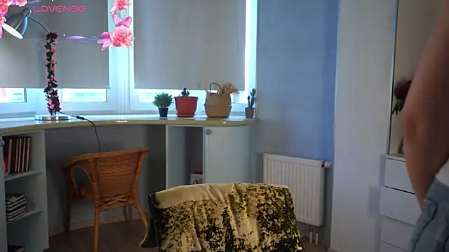 TatianaCichocki online show from June 2026 02:09:01 PM