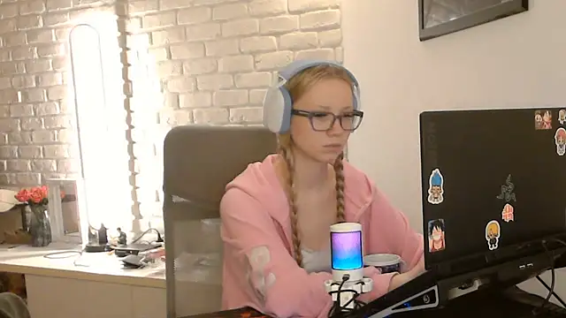 AmandaFix online show from June 2026 07:52:01 PM