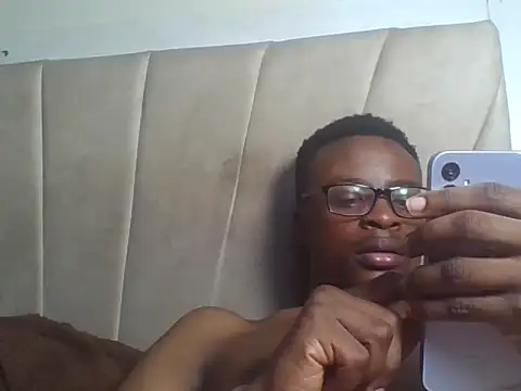 Snapshot of freakyboy255 chatting on July 2026 01:25:02 AM freakyboy255 online show from July 2026 01:25:02 AM