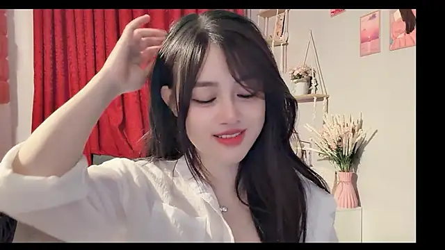 Bee-Cherry online show from June 2026 02:21:01 PM