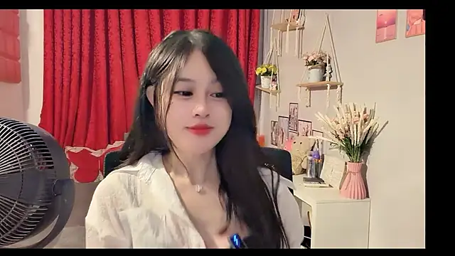 Bee-Cherry online show from July 2026 06:37:02 AM