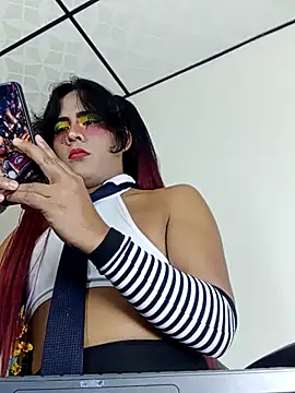 Elektra bigcock online show from May 2026 11:35:01 PM