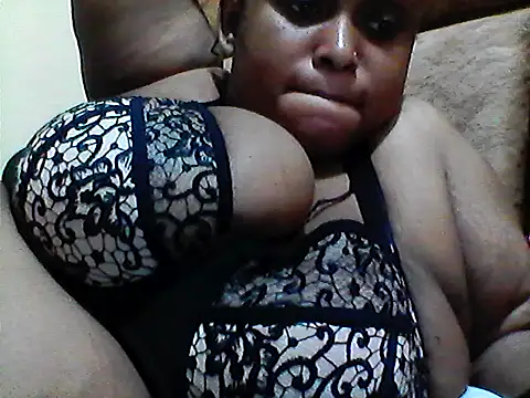 Snapshot of Pretty_sandrah chatting on July 2026 03:26:01 PM Pretty sandrah online show from July 2026 03:26:01 PM