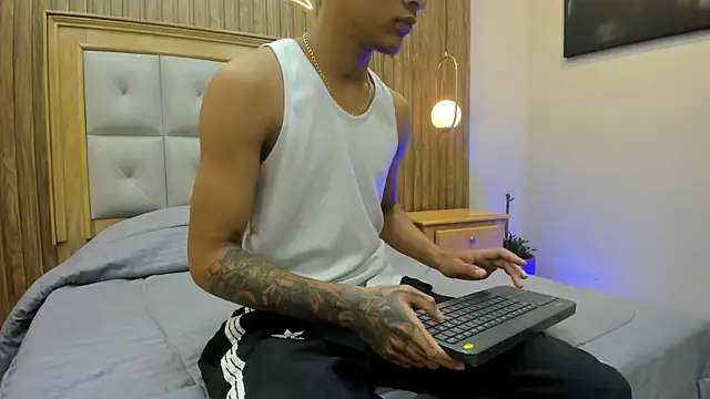 Mael Jason online show from June 2026 11:01:01 AM