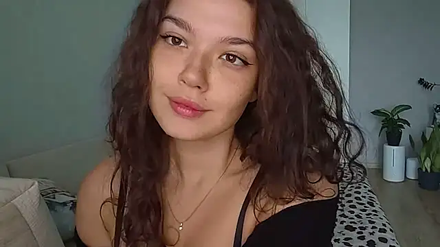 Snapshot of Vicki_queen chatting on July 2026 05:10:02 AM Vicki queen online show from July 2026 05:10:02 AM