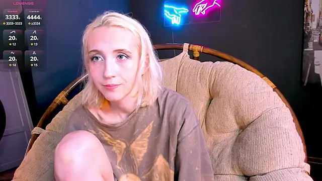 Elen  Moore online show from June 2026 10:39:02 AM