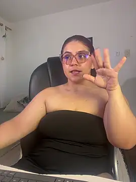 Snapshot of lanny_wilson chatting on July 2026 03:51:02 PM lanny wilson online show from July 2026 03:51:02 PM