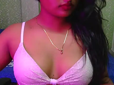Snapshot of Itz-jasleen chatting on June 2026 05:12:01 AM Itz-jasleen online show from June 2026 05:12:01 AM
