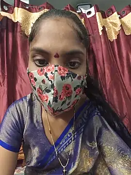 Snapshot of reshma124 chatting on June 2026 04:31:02 PM reshma124 online show from June 2026 04:31:02 PM