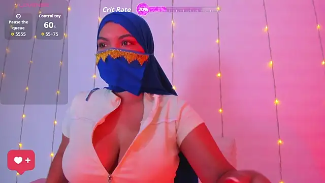 Amira 002 online show from May 2026 07:32:01 PM